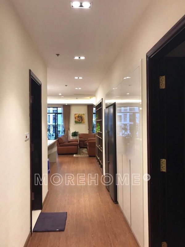 Morehome có nhiều kinh nghiệm trong thi công hoàn thiện nội thất chung cư tại Imperia Garden Nguyễn Huy Tưởng Hà Nội. Quý khách có nhu cầu thi công nội thất trọn gói hoặc thi công cải tạo lại nội thất tại căn hộ chung cư Imperia Garden Nguyễn Huy Tưởng Thanh Xuân Hà Nội. Vui lòng liên hệ Morehome để được tư vấn và báo giá.